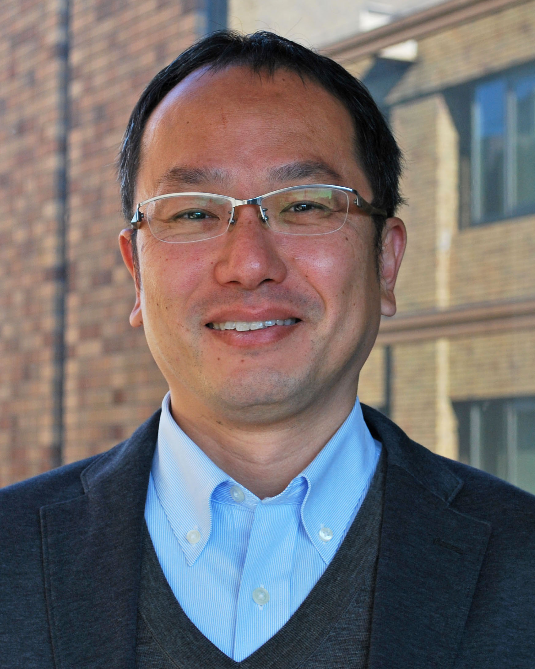 戸谷友則教授
